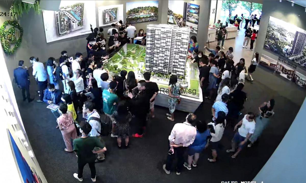 Blossoms By The Park Preview sold 73% on preview day 1 Blossoms By The Park Showflat