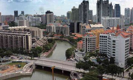 Singapore Home Prices Continue to Fall