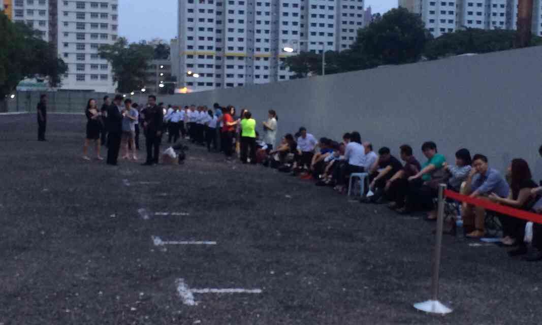 Highline Residences queue until “Ho Lang”